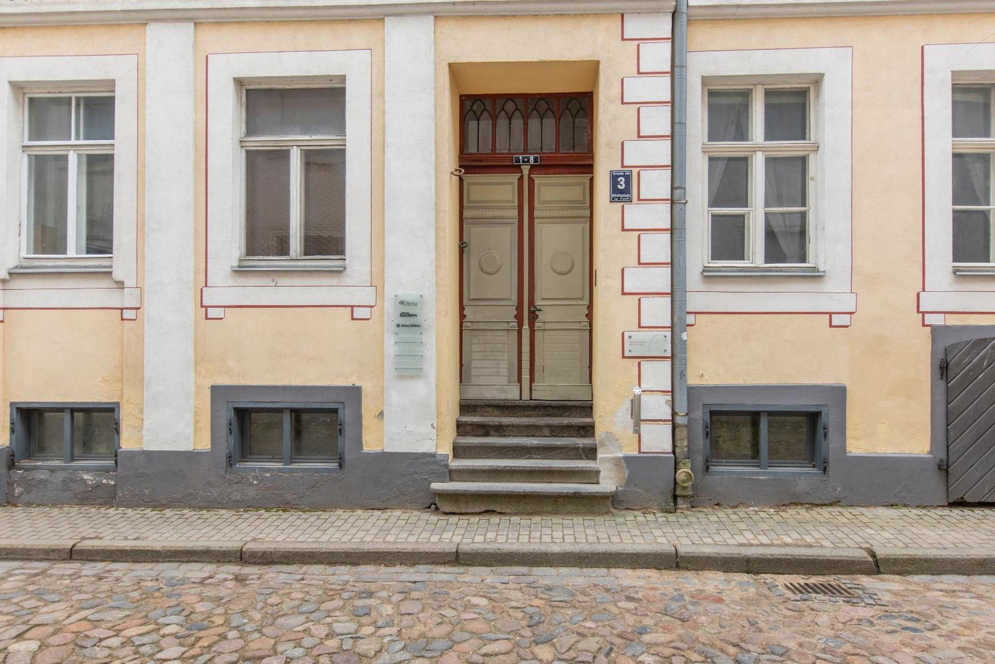 Mansard In Old Town Apartment รีกา ภายนอก รูปภาพ