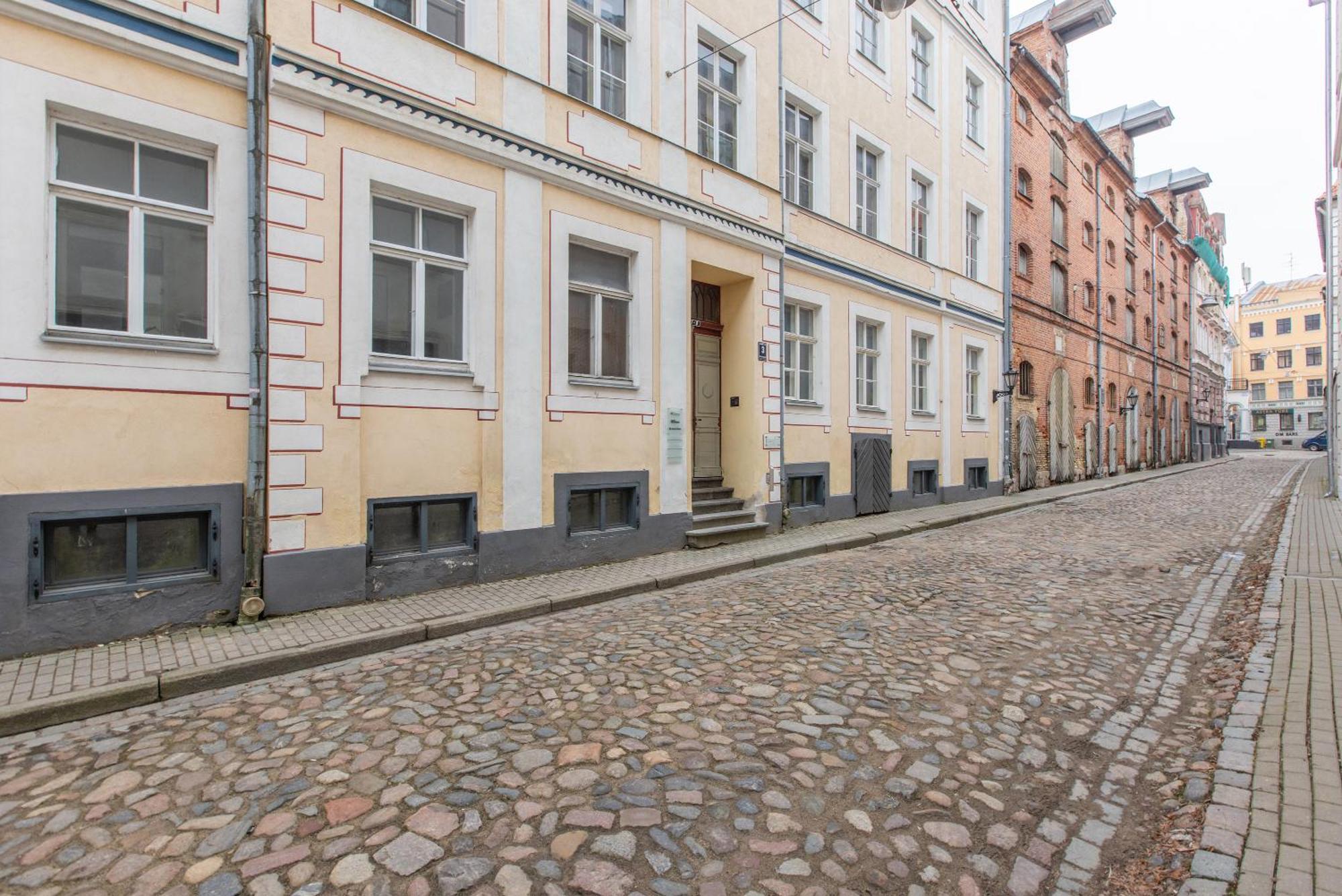 Mansard In Old Town Apartment รีกา ภายนอก รูปภาพ