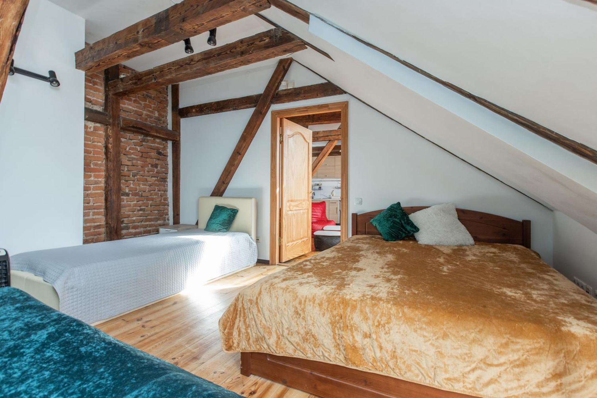 Mansard In Old Town Apartment รีกา ภายนอก รูปภาพ
