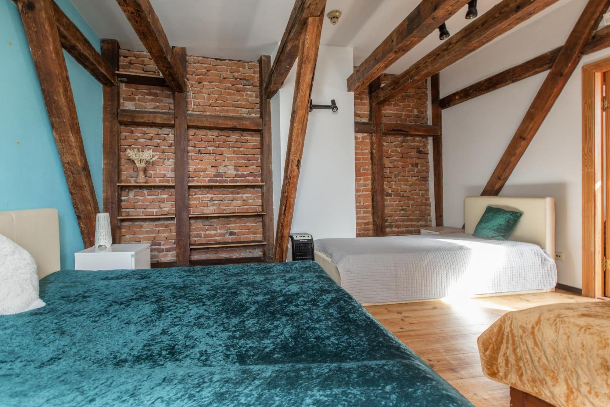 Mansard In Old Town Apartment รีกา ภายนอก รูปภาพ
