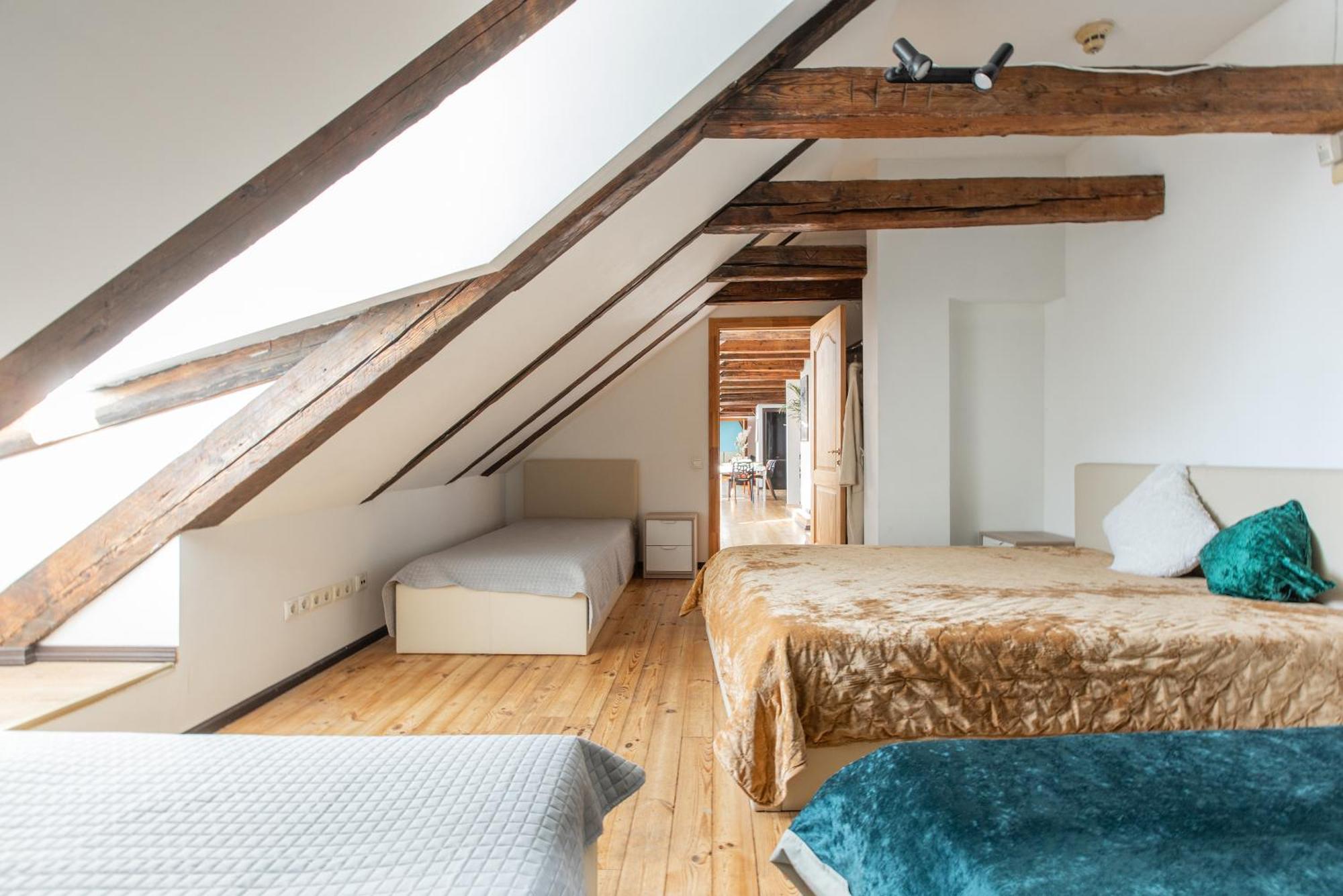 Mansard In Old Town Apartment รีกา ภายนอก รูปภาพ