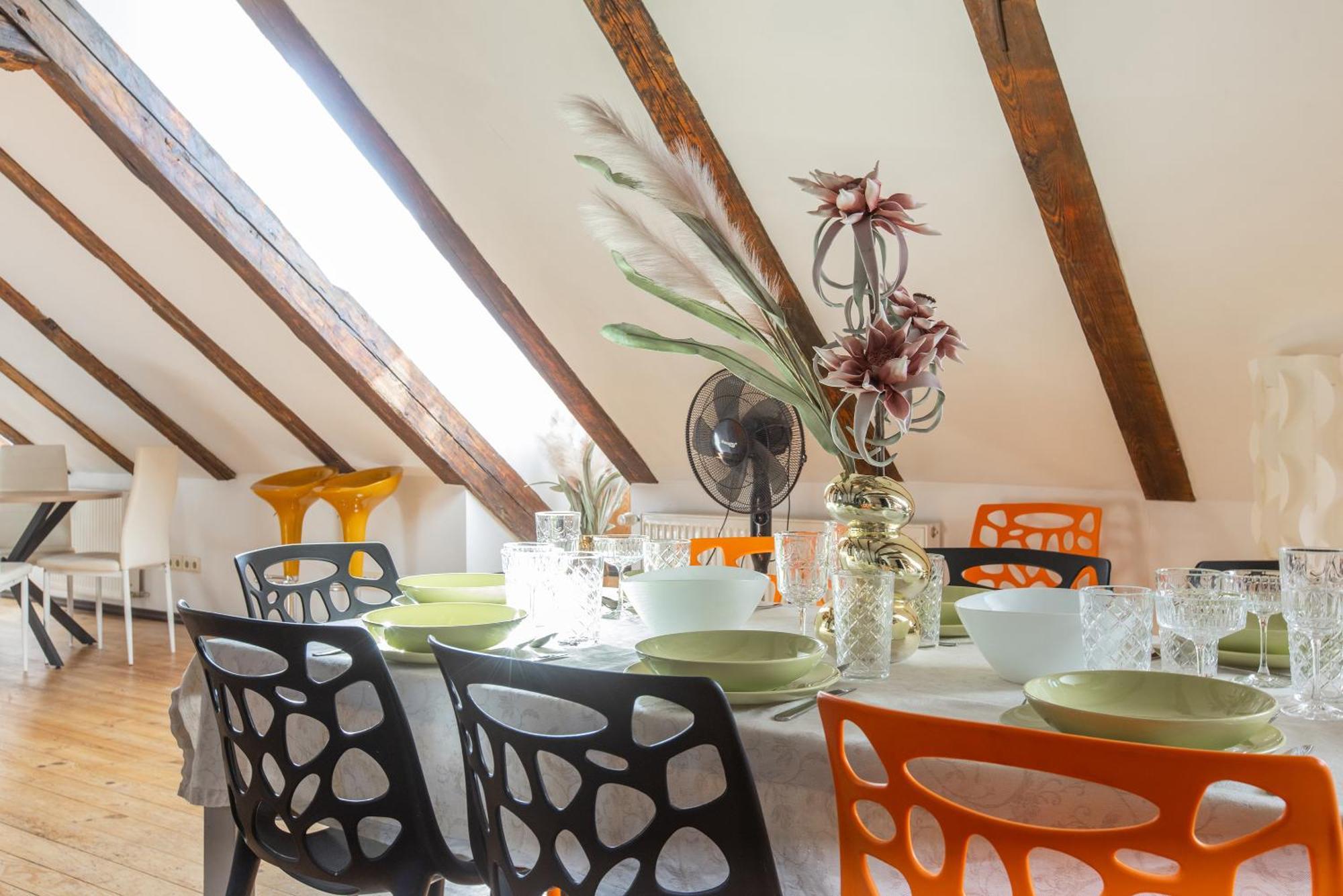 Mansard In Old Town Apartment รีกา ภายนอก รูปภาพ
